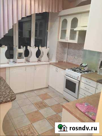 3-комнатная квартира, 90 м², 4/4 эт. в аренду посуточно в Дзержинске Дзержинск - изображение 1