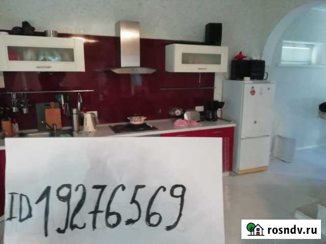 Коттедж 220 м² на участке 3 сот. в аренду посуточно в Севастополе Севастополь - изображение 1