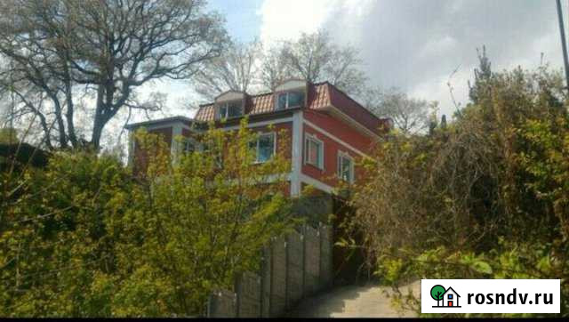 Коттедж 150 м² на участке 4 сот. в аренду посуточно в Алупке Алупка - изображение 1