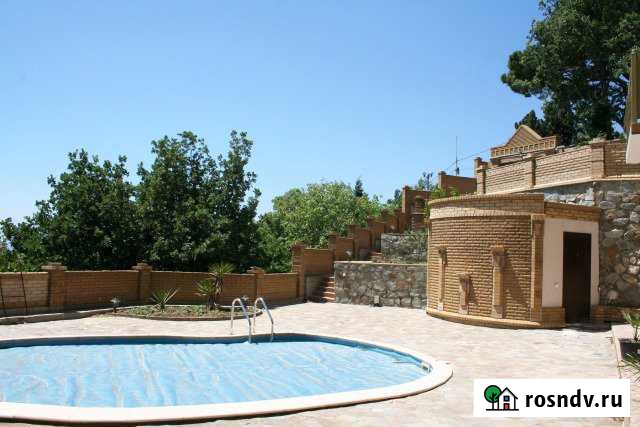 Дом 343 м² на участке 14 сот. в аренду посуточно в Гаспре Гаспра - изображение 1