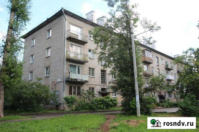 Комната 13 м² в 5-ком. кв., 1/5 эт. на продажу в Гатчине Гатчина - изображение 1