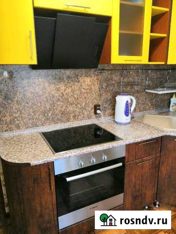 3-комнатная квартира, 68 м², 1/5 эт. в аренду посуточно в Мегионе Мегион - изображение 1