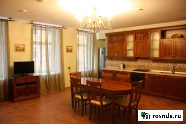 4-комнатная квартира, 120 м², 3/6 эт. в аренду на длительный срок в Санкт-Петербурге Санкт-Петербург - изображение 1