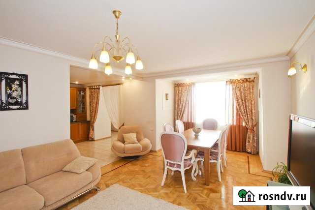 4-комнатная квартира, 130 м², 8/9 эт. в аренду посуточно в Сургуте Сургут - изображение 1