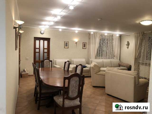 Дом 240 м² на участке 6 сот. в аренду посуточно в Светлогорске Светлогорск - изображение 1