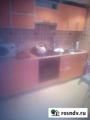 Комната 80 м² в 5-ком. кв., 1/1 эт. в аренду на длительный срок в Армавире Армавир - изображение 1