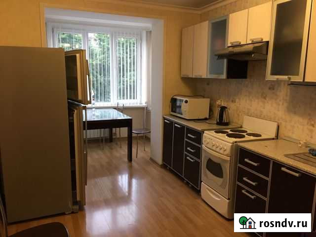 3-комнатная квартира, 105 м², 3/9 эт. в аренду на длительный срок во Владикавказе Владикавказ - изображение 1