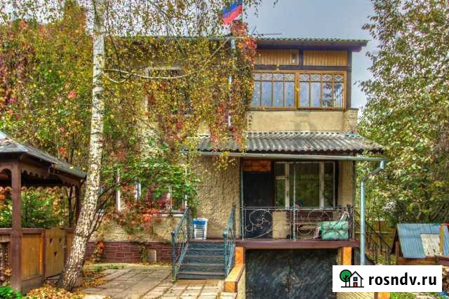 Коттедж 260 м² на участке 5 сот. в аренду на длительный срок в Москве Москва - изображение 1