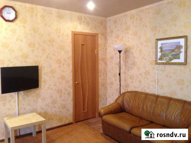 2-комнатная квартира, 60 м², 1/5 эт. в аренду посуточно в Мурманске Мурманск - изображение 1