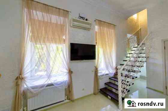 4-комнатная квартира, 90 м², 1/3 эт. в аренду посуточно в Евпатории Евпатория