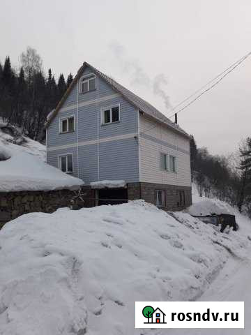 Коттедж 200 м² на участке 10 сот. в аренду посуточно в Междуреченске Кемеровской области Междуреченск - изображение 1