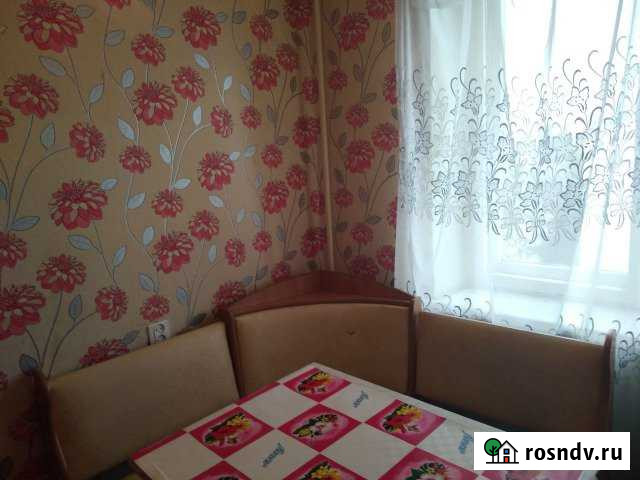 3-комнатная квартира, 64 м², 4/6 эт. в аренду посуточно в Балашове Балашов - изображение 1