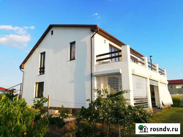 Дом 200 м² на участке 8 сот. в аренду посуточно в Щёлкино Щёлкино - изображение 1