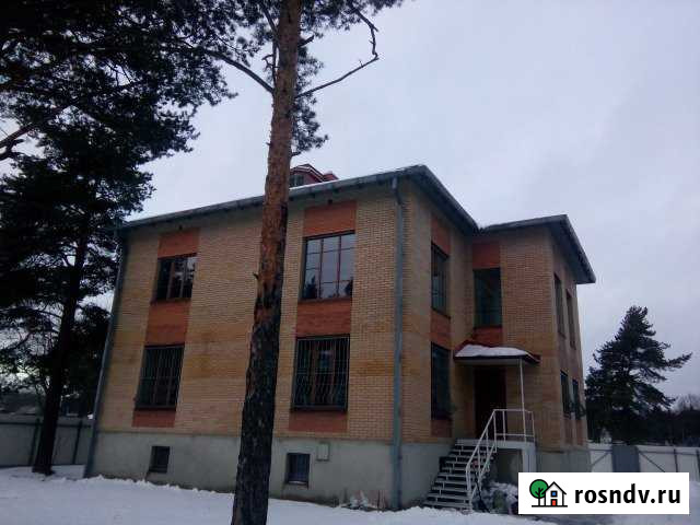 Коттедж 357 м² на участке 11 сот. в аренду на длительный срок в Петрозаводске Петрозаводск - изображение 1