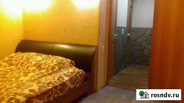 2-комнатная квартира, 50 м², 2/5 эт. в аренду посуточно в Североуральске Североуральск - изображение 1