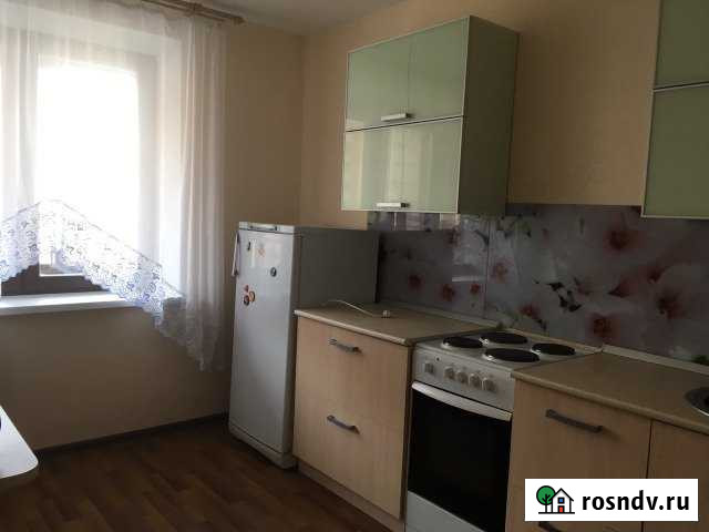 2-комнатная квартира, 56 м², 4/5 эт. в аренду на длительный срок в Набережных Челнах Набережные Челны - изображение 1