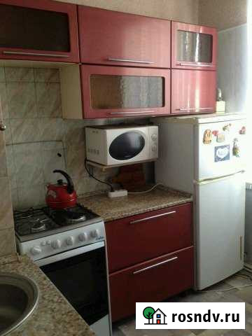 1-комнатная квартира, 42 м², 2/2 эт. в аренду посуточно в Шахтах Шахты - изображение 1