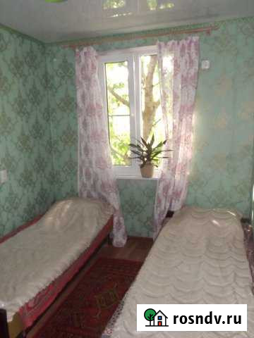 Комната 16 м² в 3-ком. кв., 2/2 эт. в аренду посуточно в Таганроге Таганрог - изображение 1