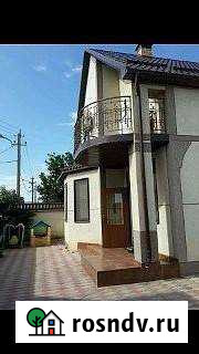 Коттедж 200 м² на участке 3 сот. в аренду посуточно в Махачкале Махачкала - изображение 1