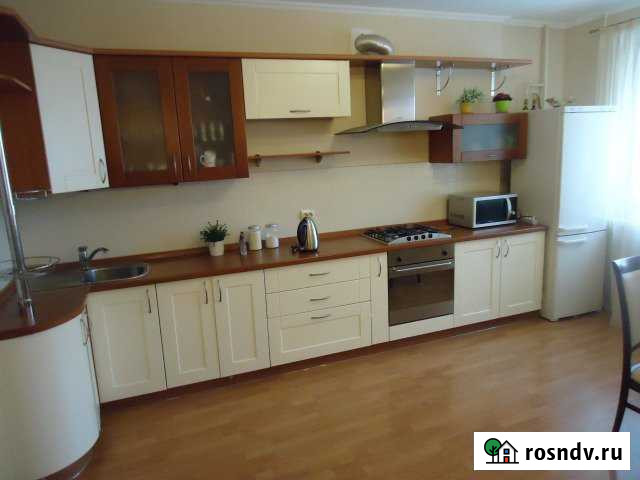 2-комнатная квартира, 68 м², 2/6 эт. в аренду посуточно в Чебоксарах Чебоксары - изображение 1