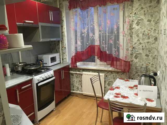 2-комнатная квартира, 54 м², 3/5 эт. в аренду посуточно в Волхове Волхов - изображение 1