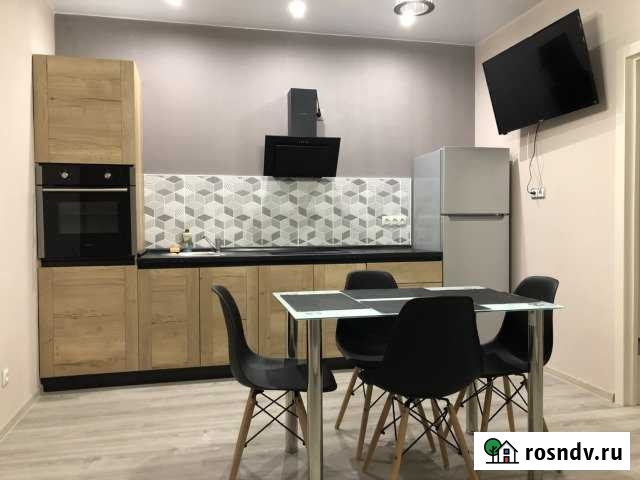 3-комнатная квартира, 55 м², 18/19 эт. в аренду на длительный срок в Хабаровске Хабаровск - изображение 1