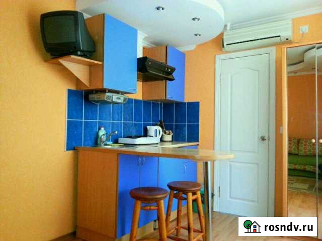 Коттедж 20 м² на участке 1 сот. в аренду посуточно в Судаке Судак - изображение 1