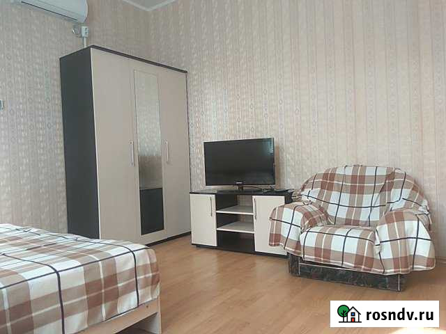 Комната 20 м² в 1-ком. кв., 1/2 эт. в аренду посуточно в Мысхако Мысхако - изображение 1