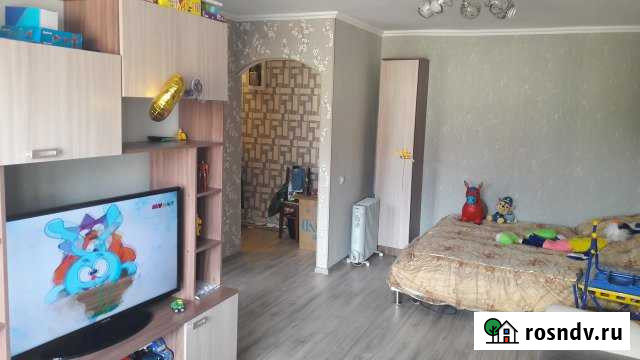 1-комнатная квартира, 32 м², 5/5 эт. на продажу в Междуреченске Кемеровской области Междуреченск - изображение 1