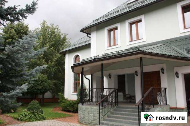 Дом 1000 м² на участке 25 сот. в аренду на длительный срок в Звенигороде Звенигород - изображение 1