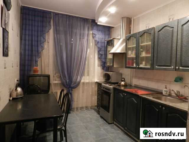 Комната 10 м² в 3-ком. кв., 8/9 эт. в аренду на длительный срок в Волгодонске Волгодонск - изображение 1