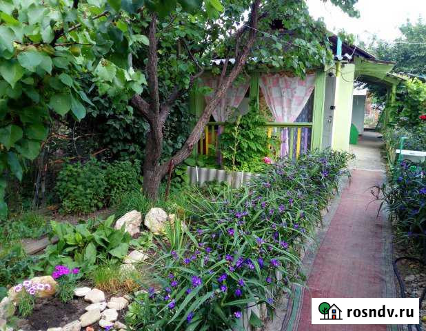 Комната 8 м² в 3-ком. кв., 1/1 эт. в аренду посуточно в Таганроге Таганрог - изображение 1