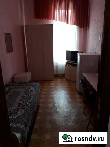 Комната 12 м² в 6-ком. кв., 3/3 эт. в аренду посуточно в Бугульме Бугульма - изображение 1