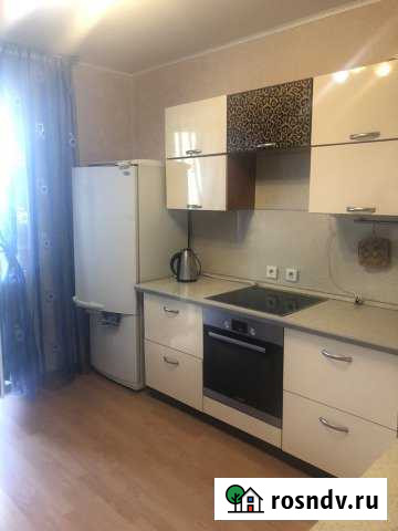 2-комнатная квартира, 61 м², 4/10 эт. в аренду на длительный срок в Чехове Московской области Чехов - изображение 1