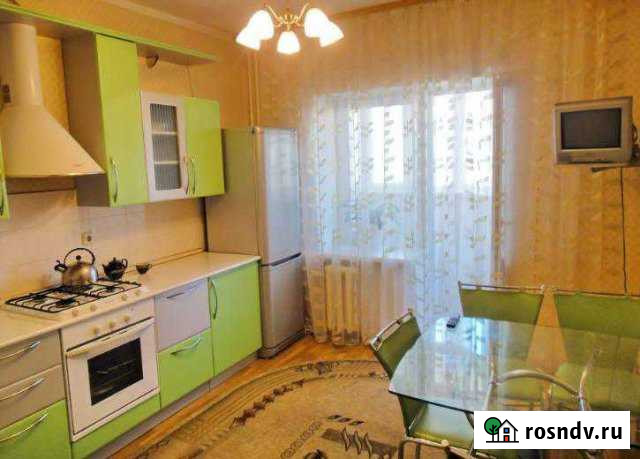 2-комнатная квартира, 50 м², 2/5 эт. в аренду посуточно в Рыльске Рыльск - изображение 1