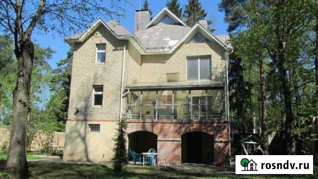 Коттедж 250 м² на участке 14 сот. в аренду посуточно во Всеволожске Всеволожск - изображение 1