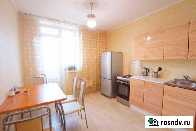 3-комнатная квартира, 81 м², 4/17 эт. в аренду посуточно в Красноярске Красноярск - изображение 1