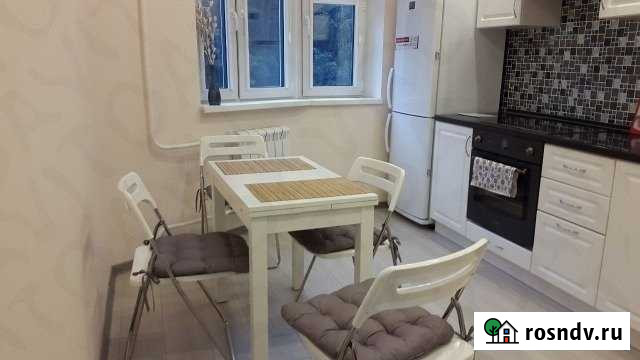 1-комнатная квартира, 40 м², 4/18 эт. в аренду посуточно в Лобне Лобня - изображение 1