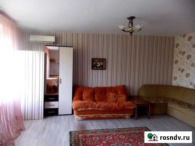 1-комнатная квартира, 35 м², 4/4 эт. в аренду посуточно в Судаке Судак - изображение 1