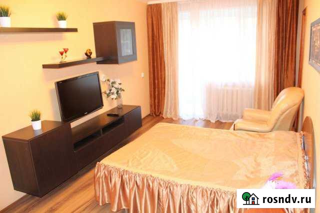 3-комнатная квартира, 55 м², 4/5 эт. в аренду посуточно в Уфе Уфа - изображение 1