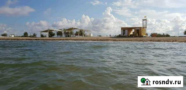 Таунхаус 25 м² на участке 1 сот. в аренду посуточно в Евпатории Евпатория - изображение 1