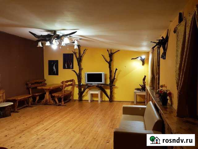 Коттедж 300 м² на участке 1 сот. в аренду посуточно в Ижевске Ижевск - изображение 1