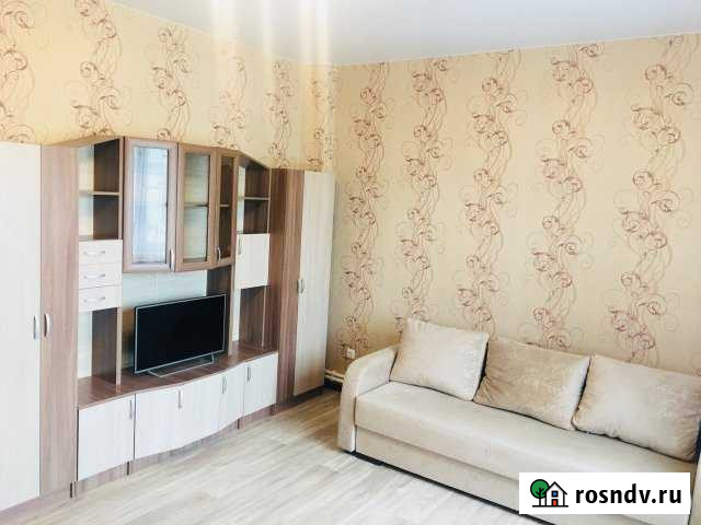 2-комнатная квартира, 52 м², 1/3 эт. в аренду посуточно в Ханты-Мансийске Ханты-Мансийск - изображение 1