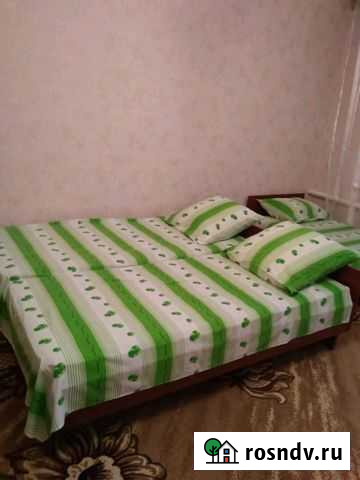 Комната 25 м² в 2-ком. кв., 2/2 эт. в аренду посуточно в Богучаре Богучар - изображение 1