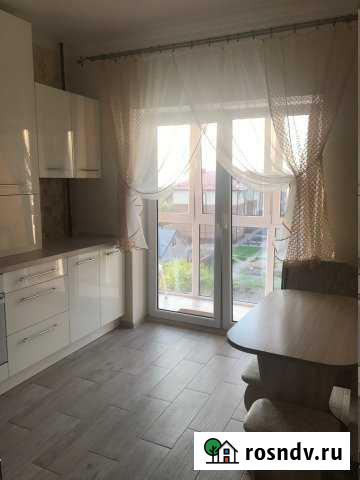 1-комнатная квартира, 38 м², 4/5 эт. в аренду посуточно в Янтарном Янтарный - изображение 1