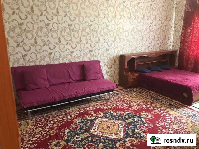 1-комнатная квартира, 39 м², 1/5 эт. в аренду посуточно в Надыме Надым - изображение 1