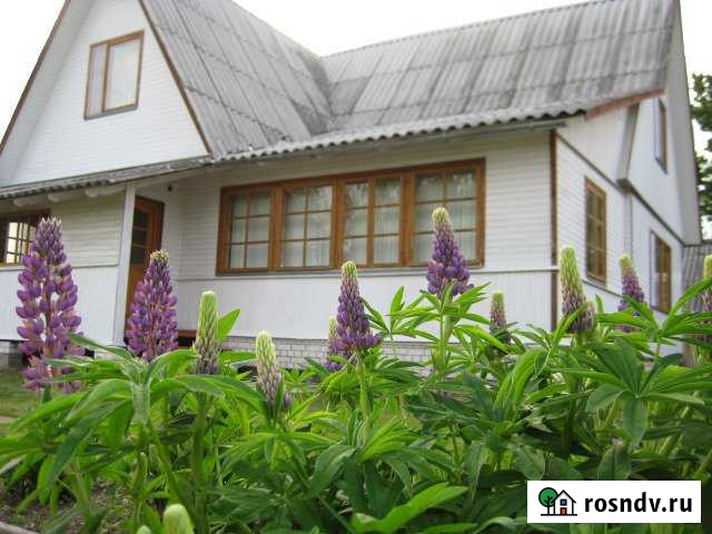 Коттедж 150 м² на участке 15 сот. в аренду посуточно в Осташкове Осташков - изображение 1