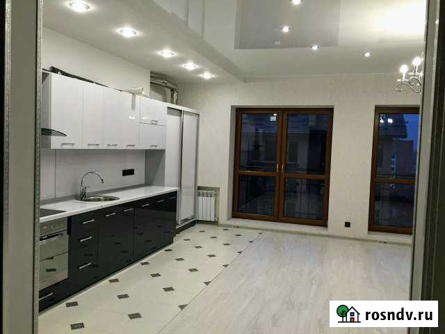 3-комнатная квартира, 130 м², 9/10 эт. в аренду на длительный срок во Владикавказе Владикавказ - изображение 1