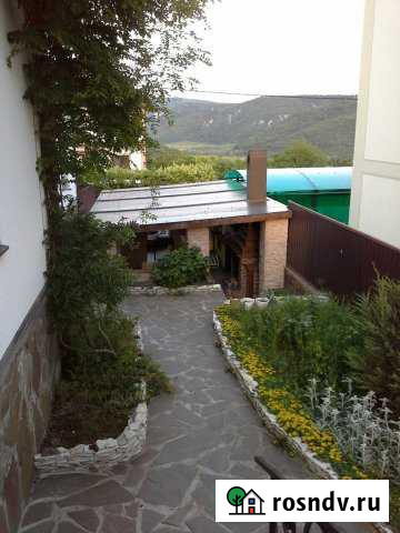 Дом 130 м² на участке 6 сот. в аренду посуточно в Архипо-Осиповке Архипо-Осиповка - изображение 1