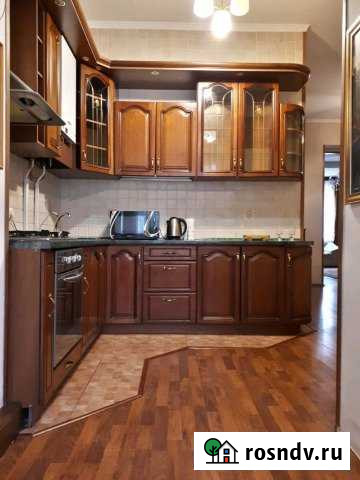 3-комнатная квартира, 98 м², 2/3 эт. в аренду на длительный срок в Симферополе Симферополь - изображение 1